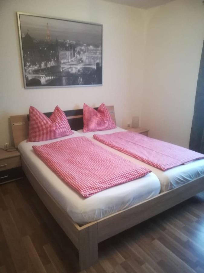 Zentral Gelegene, Sehr Ruhige Und Helle Wohnung Graz Exteriör bild