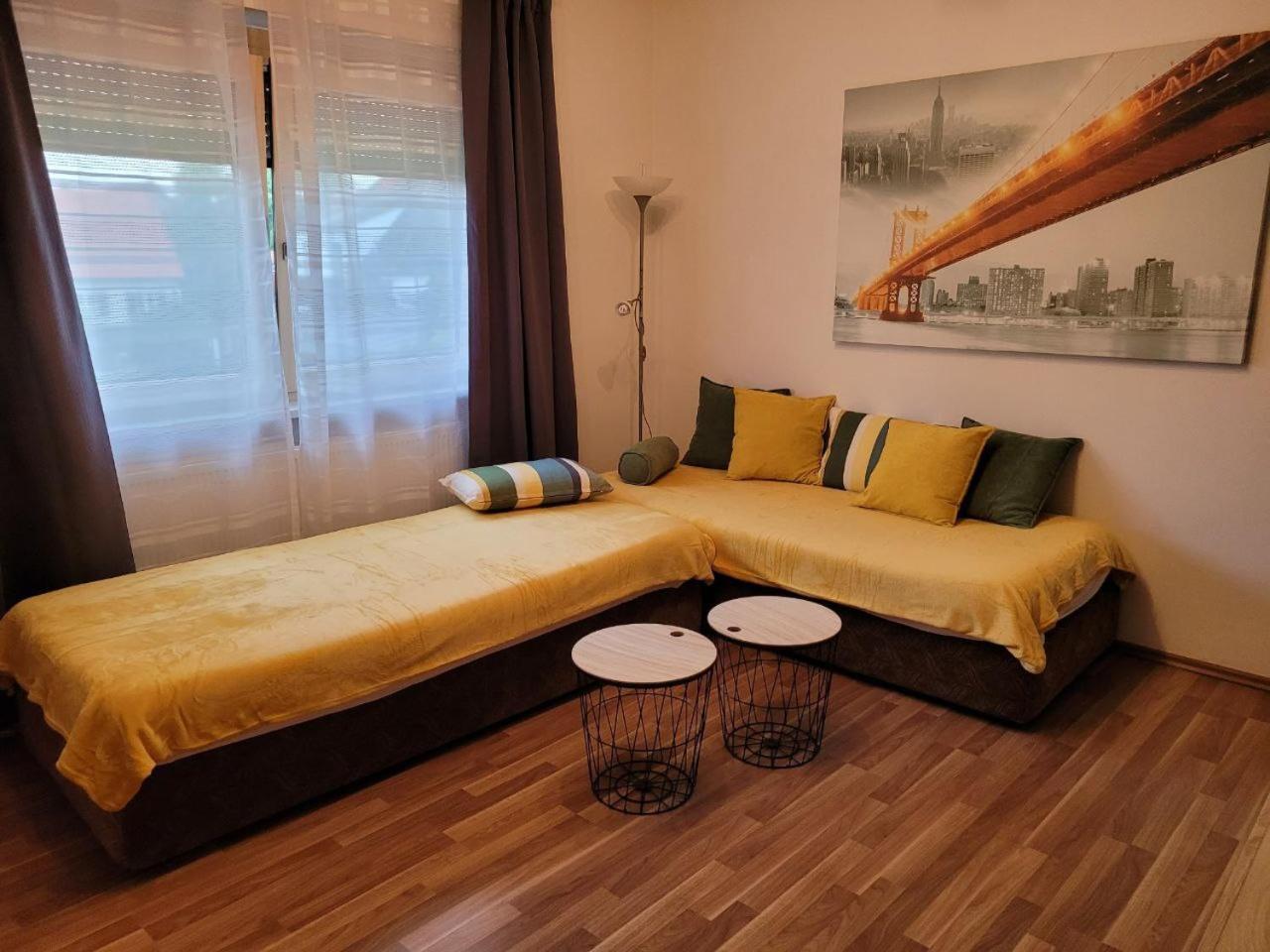 Zentral Gelegene, Sehr Ruhige Und Helle Wohnung Graz Exteriör bild